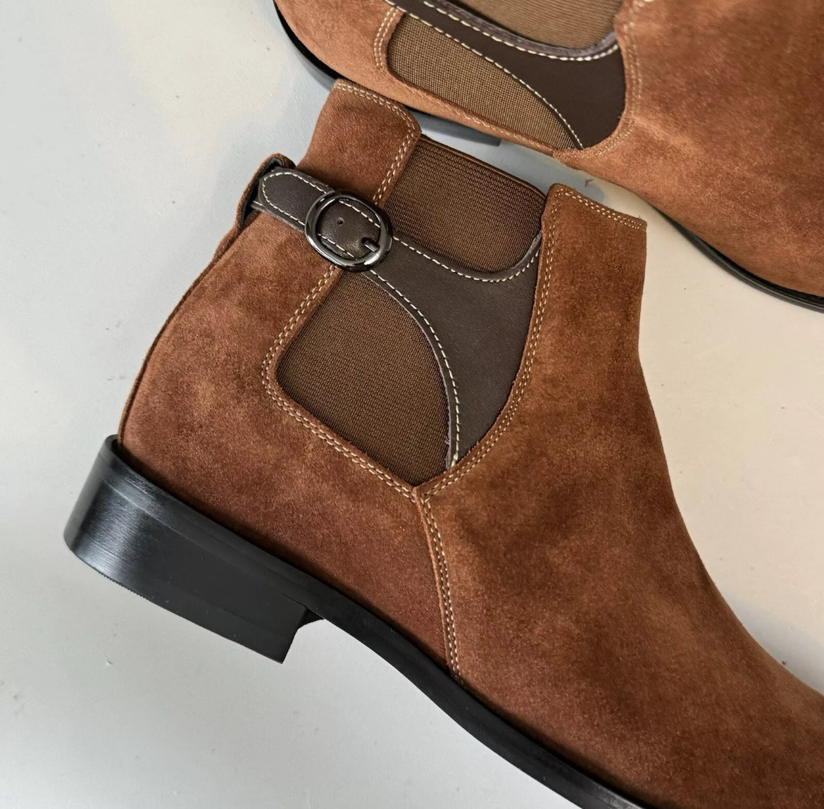 Brown Suede Chelsea Boots      (3.1″Boost)