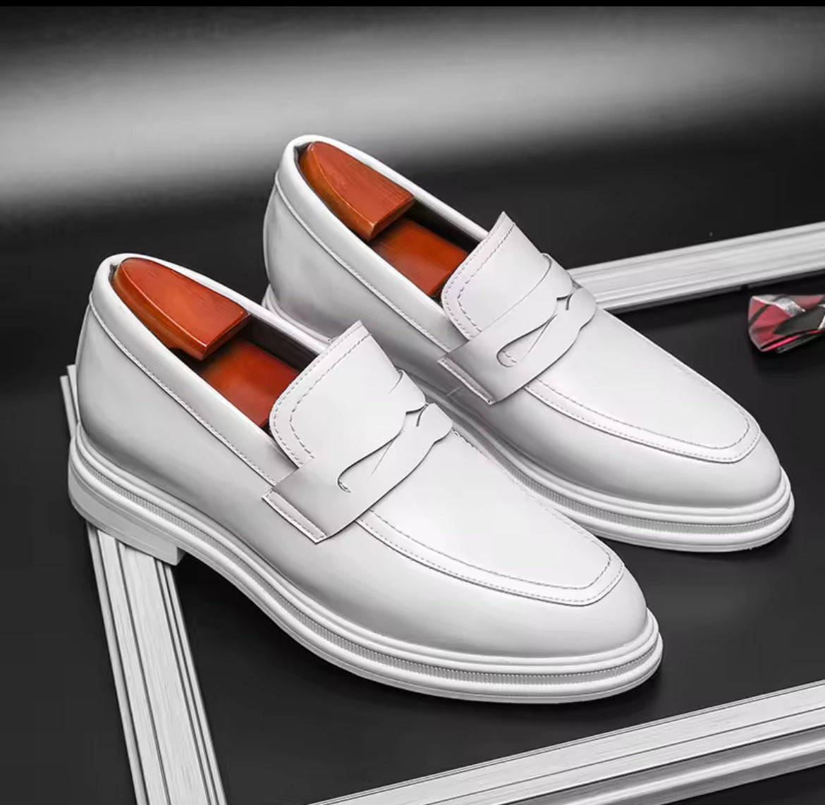 Blanco Loafers